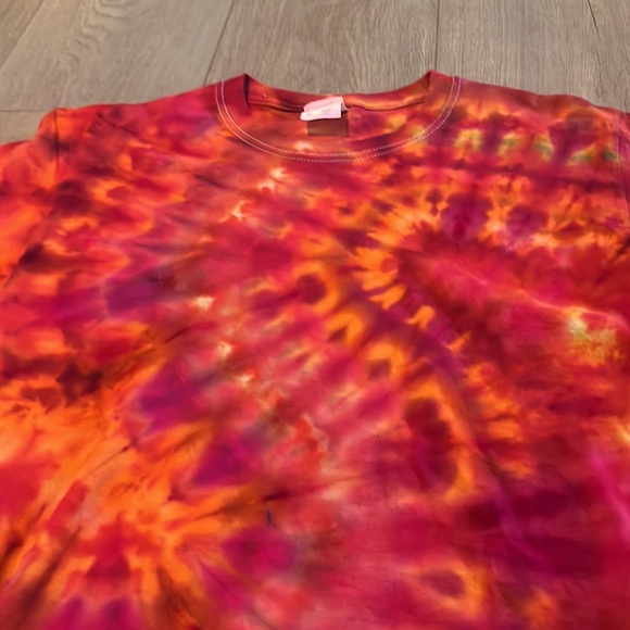 Girls XL cotton tie dye tee - Picture 2 of 4